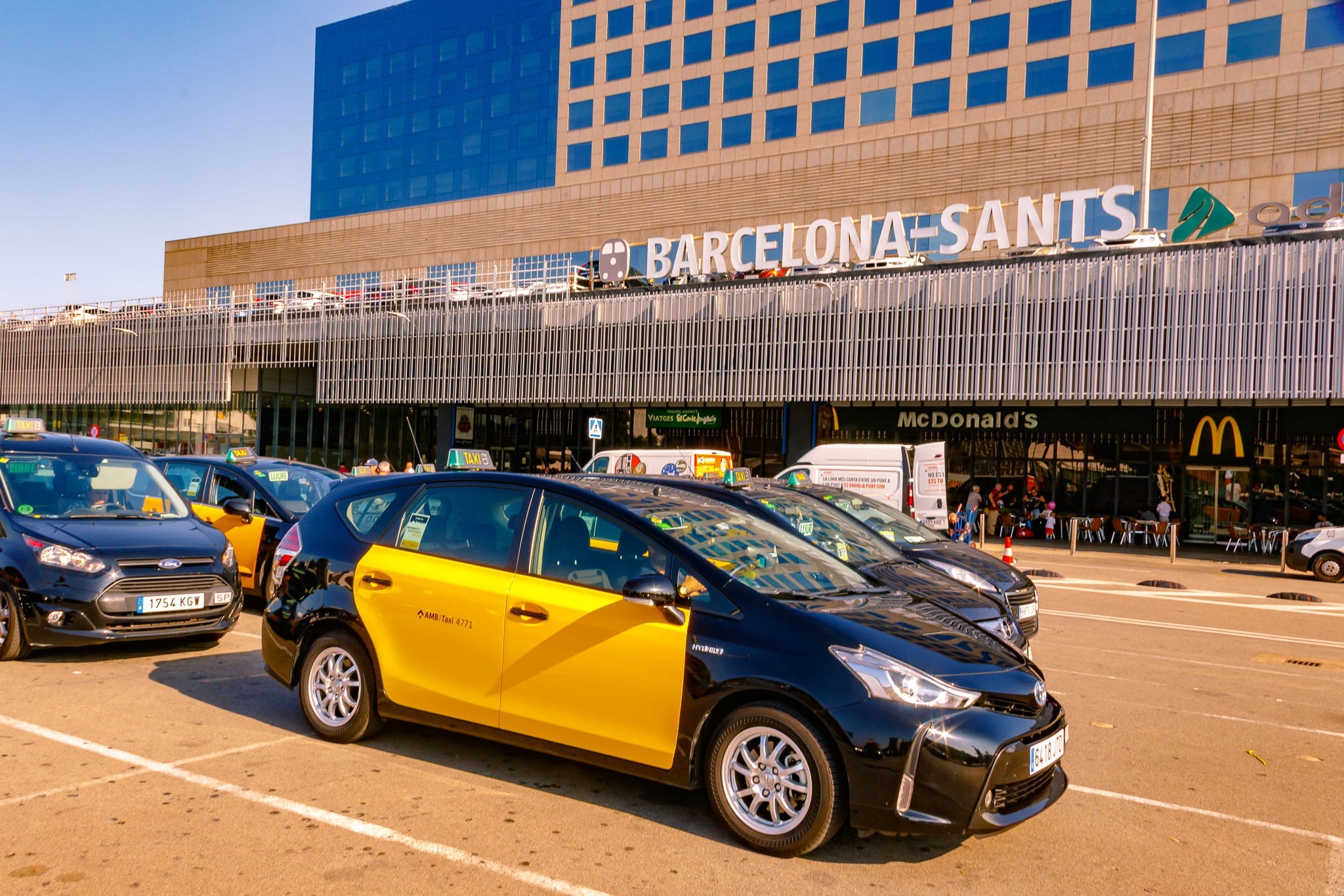 Taxis de Barcelona - Guía Turística Barcelona Prestige